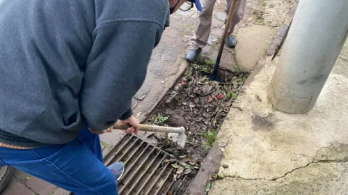 Secretaria de Viação e Obras Públicas intensifica limpezas de bocas de lobo