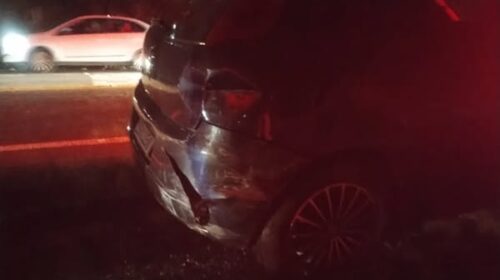 MULHER FICA FERIDA EM ACIDENTE DE TRÂNSITO ENTRE TRÊS VEÍCULOS NA BR-470, EM BENTO GONÇALVES