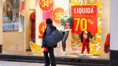 Consumidor gaúcho está mais endividado do que um ano atrás