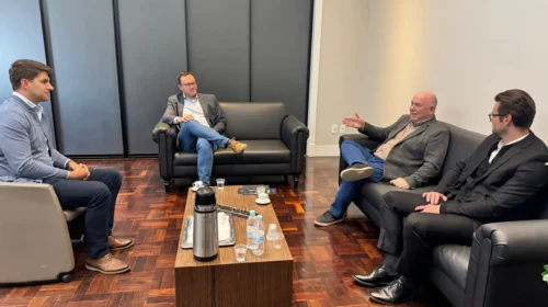 Convite para a Fimma é entregue aos prefeitos da região