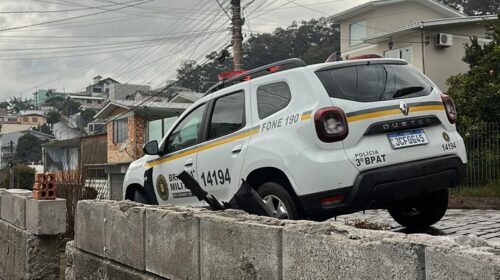 Menina de um ano e meio é encontrada sozinha em frente a residência no Ouro Verde, em Bento