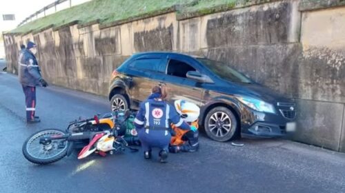 SOCORRISTA DO SAMU SOFRE QUEDA AO ATENDER ACIDENTE DEVIDO AO GELO NA RSC-453, EM FARROUPILHA