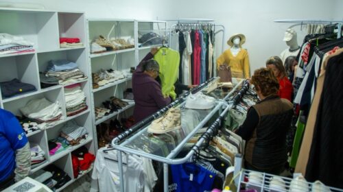 Com recursos do Pró-Social, iniciativa inaugura bazares sociais em apoio a entidades impactadas pelas enchentes