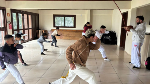 Centro Cultural 20 de Novembro está com inscrições abertas para oficinas de Capoeira e Danças Urbanas em Bento