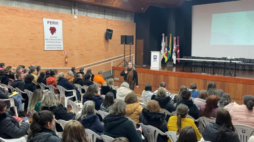 Provimento Democrático: Secretaria de Educação de Bento promove Curso de Formação de Gestores