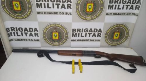 BRIGADA MILITAR APREENDE ARMA DE FOGO NA LOCALIDADE DE NOVA SARDENHA, EM FARROUPILHA