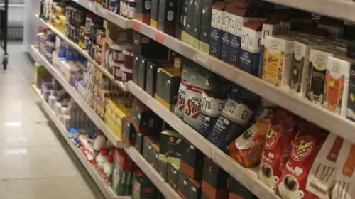 Consumo em supermercados cresceu 4% em julho, aponta Abras