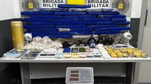 BRIGADA MILITAR PRENDE DOIS HOMENS E UMA MULHER E APREENDE 39 QUILOS DE DROGAS, EM CAXIAS DO SUL