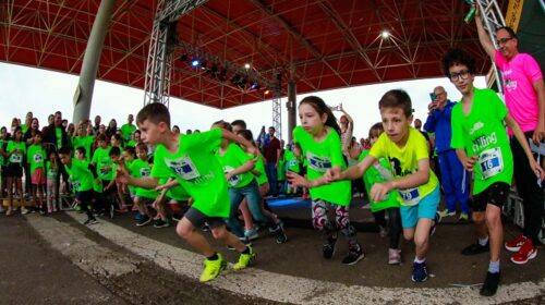 Sparkling Night Run visita academias e reforça preparação dos atletas para a prova em Bento