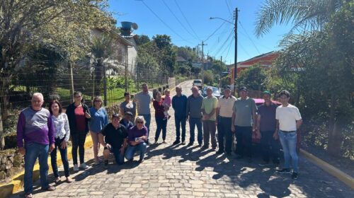 Obra de pavimentação é entregue à Comunidade Santa Lúcia, no Vale dos Vinhedos
