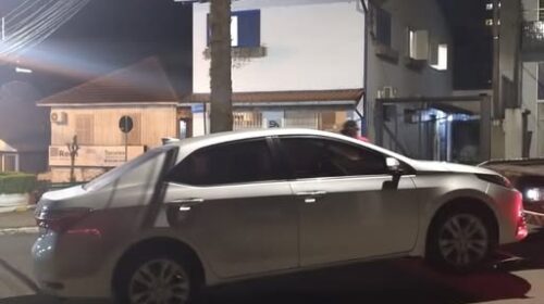 GCM flagra veículo transitando com mais de R$ 16 mil em débitos no centro de Bento Gonçalves