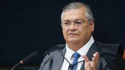 Dino vota pela condenação de Bolsonaro e mais sete; placar está 2 a 0