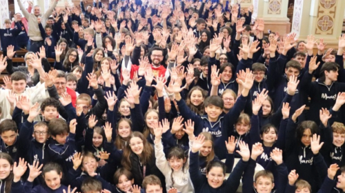Peregrinação Jubilar do Mundo Educativo reúne 250 pessoas no Santuário Santo Antônio em Bento Gonçalves