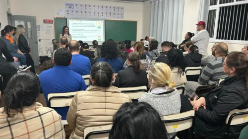 Secretaria de Educação: iniciativa promove ciclo de palestras para as famílias dos alunos