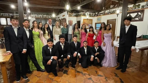 Transformando Vidas: baile de debutantes ocorreu no último sábado, 04 de outubro, no CTG Laço Velho