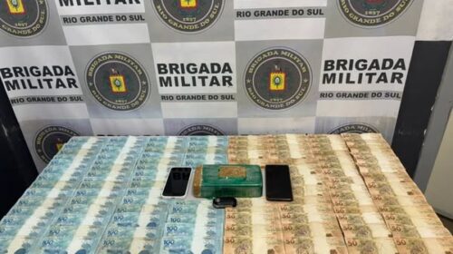 BRIGADA MILITAR PRENDE SEIS PESSOAS E APREENDE MAIS DE 1,7 KG DE DROGAS, DINHEIRO E DRONE, EM CAXIAS DO SUL